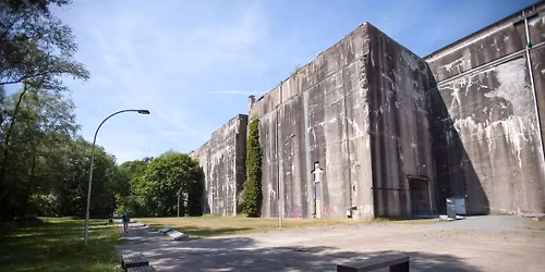 Erz\u00e4hlcaf\u00e9: Im Schatten des Bunkers Zwangsarbeit am Bunker Valentin