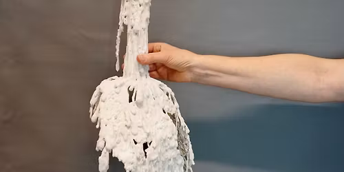 Julepyntsfredagsbar \u00b7 Alberte Skronski