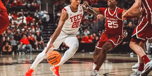 Parking College Park Skyhawks at Delaware Blue Coats