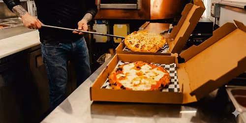 Cruet Wood Fired Pizza Truck