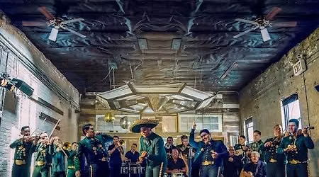 Mariachi Herencia De Mexico 