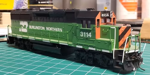 Used Athearn Blue Box Locomotive Part 3 : Detailing!