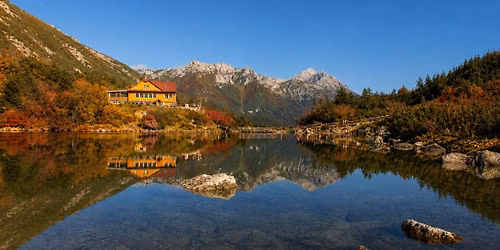 Tatry S\u0142owackie: jesie\u0144 nad Zielonym Stawem Kie\u017cmarskim