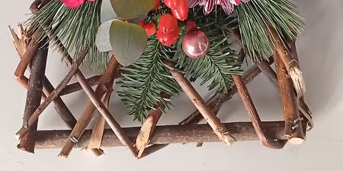 Kerstworkshop:langwerpig tafelbloemstuk.