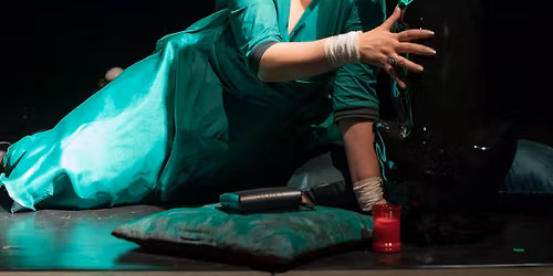 Piccola Compagnia della Magnolia - "Ape Regina"