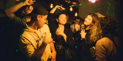 NEW YEARS EVE - PORTO CRAWL