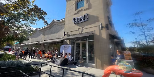 Riddle\u2019s Jewelry Shadow Lake Grand Opening Ribbon Cutting