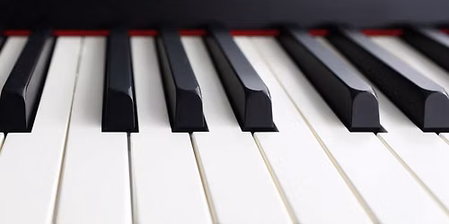 Piano Lounge