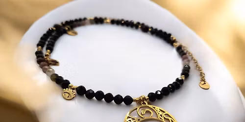 Warsztaty Bi\u017cuteryjne Tworzenia Naszyjnik\u00f3w w CieKawej w Malborku!