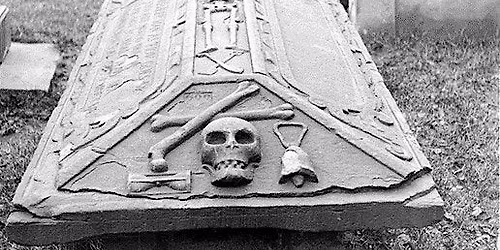 The Howff - The Dead Centre of Dundee