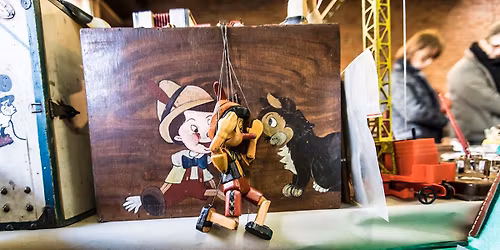 Salon du jouet ancien et de la poup\u00e9e