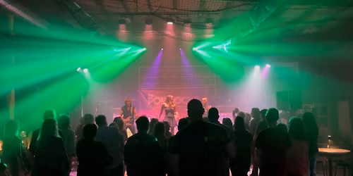 Motley Crue tribute  !