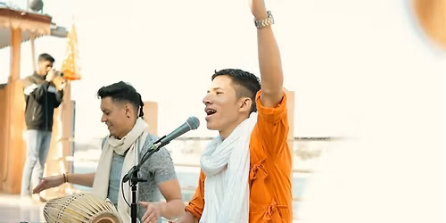 Kirtan with Vrindavan (Traveling Yogi from India)