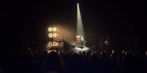 Audio Show Deluxe - Antonio Forcione SKETCHES OF THE WORLD Whittlebury Park