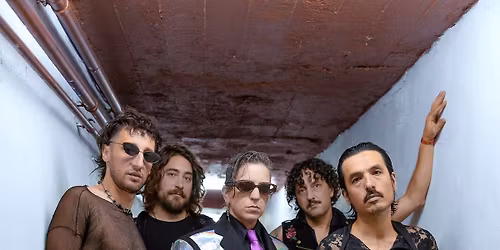 LUCY PATAN\u00c9 EN GALP\u00d3N B