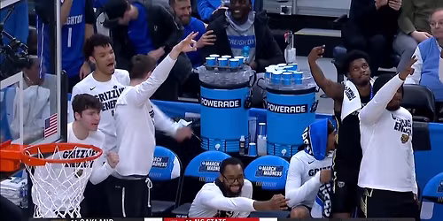 Parking Oakland Golden Grizzlies at Houston Cougars Mens Basketball