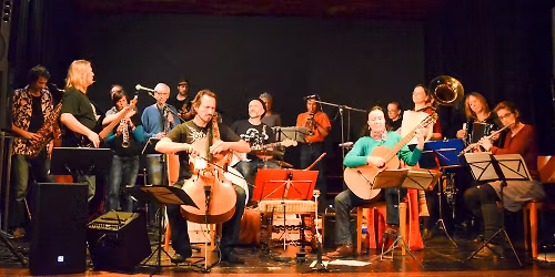 Umsonst & Drau\u00dfen: Blackbird Caf\u00e9 Orchestra