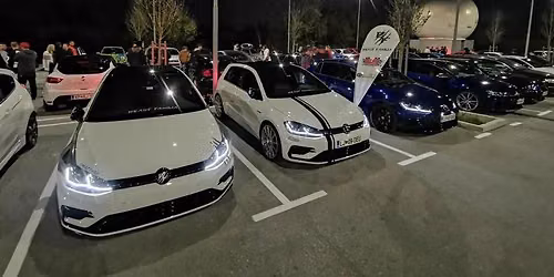 Car meet at Keiser University 