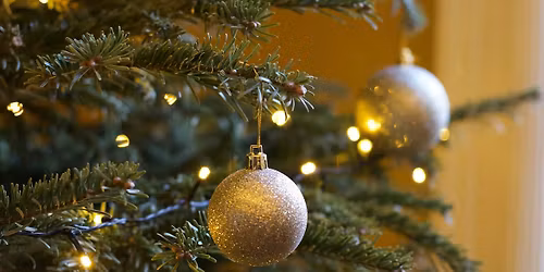 Tree Decorating & Pizza Lunch