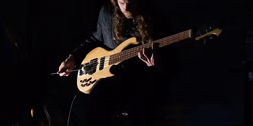 Wanu \/ ch \/ basse solo