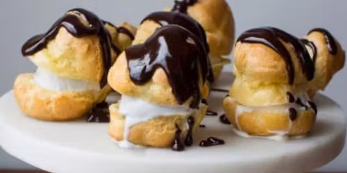 P\u00e2te \u00e0 Choux with Chef Curtis Smith