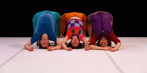 Danse \/ Les jambes \u00e0 son cou