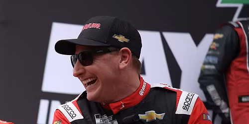 Parking Pennzoil 400 - NASCAR Cup Series