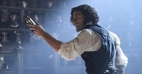 Frankenstein (Guillermo del Toro, 2025)