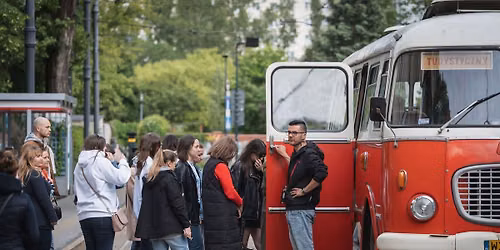 Wycieczka kultowym Og\u00f3rkiem po Warszawie- Warszawa w pigu\u0142ce!