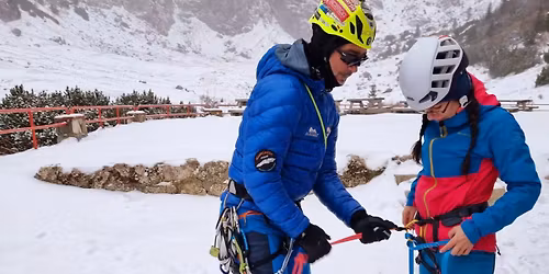 Atelier ini\u021biere tehnici alpinism de iarna, mun\u021bii F\u0103g\u0103ra\u0219, Balea Lac, 12-14 decembrie