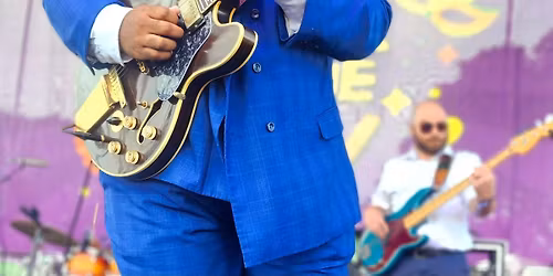 D.K. Harrell at the Center Theater w the Taryn Donath duo