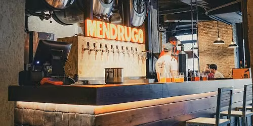 Cena completa para 2 en Mendrugo con cerveza artesana incluida