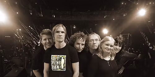 JULEROCK med DET PENE B\u00c6N!