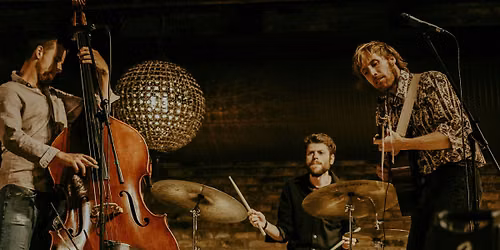 Ian George & the Knee Pockets