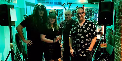 The Patinas Live @ The White Lion, Tenterden