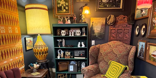 Dandy Doxie Vintage and Coffee Grand Opening!