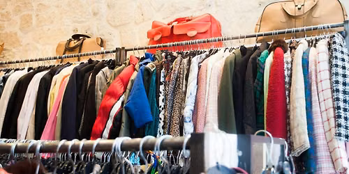 Choose Used: Buying and Selling Items Online