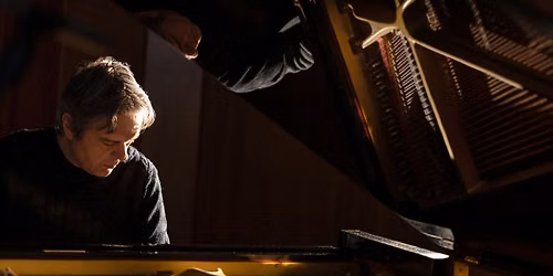 Lorenzo Masotto - komorn\u00ed koncert p\u0159i sv\u00ed\u010dk\u00e1ch
