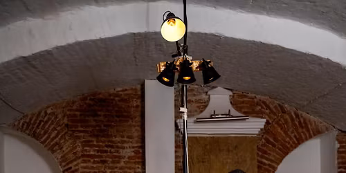 \u201eGREUTATEA UNUI CORP\u201d de Victoria Szpunberg, regia Mariana C\u0103m\u0103r\u0103\u0219an