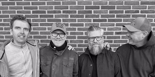 Herreholdet p\u00e5 pakhus8