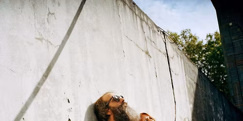 The Limi\u00f1anas + M\u00e9danes \u00b7 La Cartonnerie