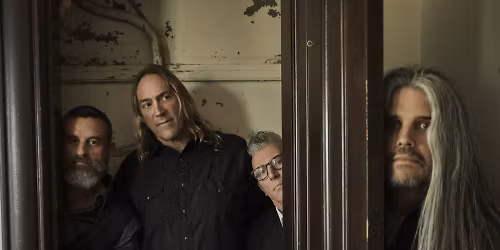 TOOL in \u6a2a\u6d5c\u5e02\u897f\u533a