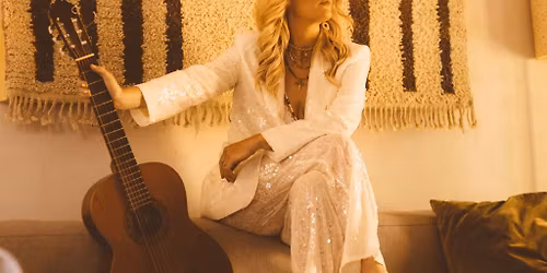 An Evening with Elles Bailey