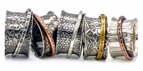 Spinner Ring Class
