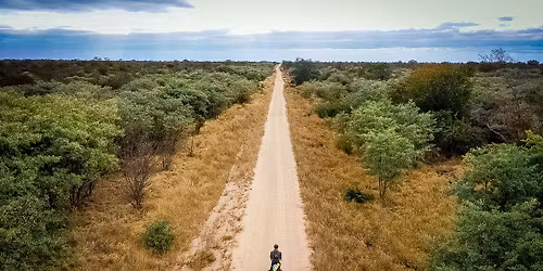 Tade\u00e1\u0161 \u0160\u00edma: Na kole p\u0159es Afriku II. - PREMI\u00c9RA