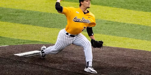 Parking Old Dominion Monarchs at Louisiana Monroe Warhawks Football