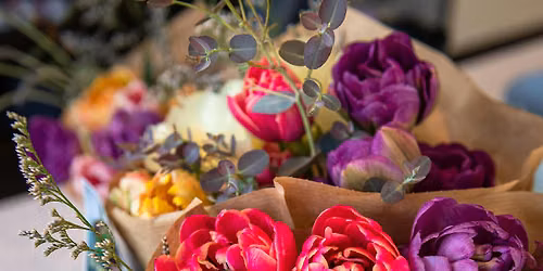 DESIGN & SIP: Flower Arranging at Moonrose Farm