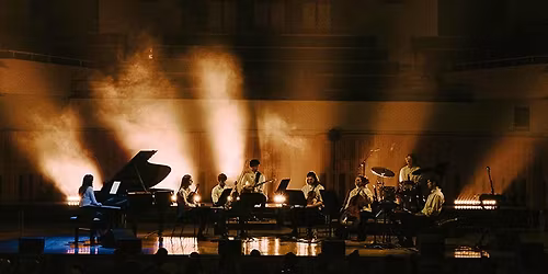 Glasshouse perform Sigur R\u00f3s