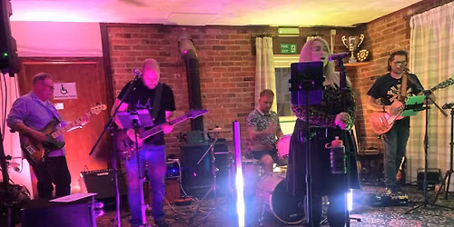 The Innuendos live at Snettisham Beach Club (Angie\u2019s Bar)