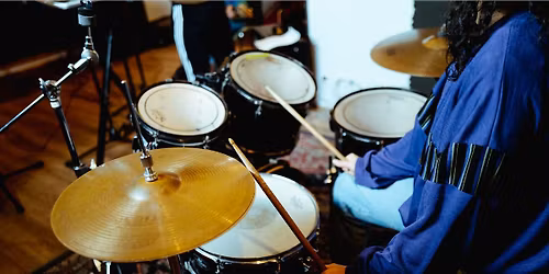 Atelier \u00b7 Batterie : installation et posture